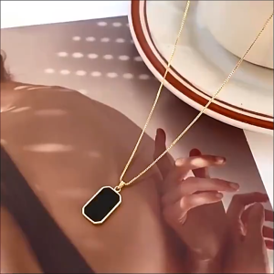 Kalung Rantai Liontin Kotak Hijau Cantik Kalung Fashion Wanita Kekinian