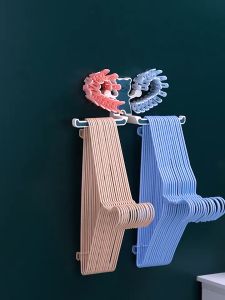 Bear Multifunctional Hole-Free Wall-Mounted Clothes Hanger Storage Rack