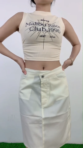 ชุดเซ็ต สไตล์ซัมเมอร์ เสื้อสายเดี่ยวกับกระโปรงผ่าข้างแฟชั่น