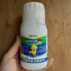 Thuốc trừ bệnh Sanbang 30SC HIỆU NATICUR chai 240ml  Dạng sữaThành phần: Tebuconazole 20% w/w  +  Trifloxystrobin 10% w/w