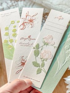 MO.CARD | Retro Embossed Three-dimensional Convex Bookmark