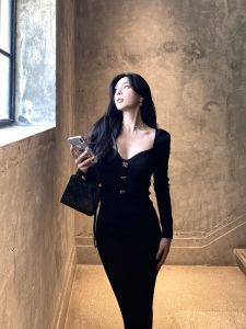 French Knitted Dress Slimming Elegant Evening Gown Birthday Ball Ladys Choice S-Shaped Long Sleeve Wrap Body Contour Dress