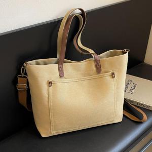 Large Capacity Canvas Tote Bag 2024 New Lightweight Commuter Womens Bag Soft Handle European Fashion Inner Patch Pocket