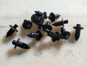 klip body plastik 8mm Honda yamaha ( 20pcs )