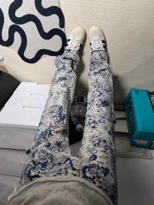 กางเกงยีนส์ทรงตรงสำหรับผู้ชาย ทรงหลวม ดีไซน์ไม่ซ้ำใคร ทรงขาบานเล็ก กางเกงยีนส์ทรง Hiphop ลำลอง สไตล์เกาหลี