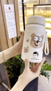 Bình giữ nhiệt Fashion Cup gấu nâu 1000ml inox 316 với lưới lọc trà giữ đồ uống nóng lạnh lên đến 12 giờ.