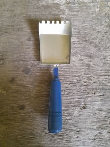 sendok hebel lebar 10cm