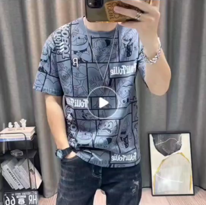 เสื้อยืดแขนสั้นผู้ชายฤดูร้อนสไตล์ฮ่องกงคอกลมหลวมพิมพ์การ์ตูนยอดนิยมอินเทรนด์เสื้อยืดลำลอง Man Clothing