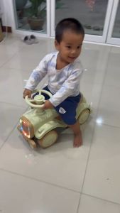 พร้อมส่งมาใหม่ รถขาไถเด็ก ขาไถเด็ก รถขาไถเด็กนั่ง ทรงคลาสสิค มีไฟหน้า/มีเสียงดนตรี No.10097