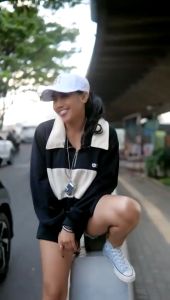 Sweater Rugby Half Zip Pria dan Wanita Kombinasi Terbaru Premium Quality M - XL Sweater Kerah Vintage Viral Kekinian Rugby Jacket Sweater Kerah lipat Polo Shirt Korean Style Terlaris BISA COD