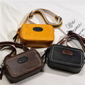 IELGY กระเป๋าพร้อมสายสะพายไหล่กระเป๋าพาดลำตัวทรงสี่เหลี่ยมจัตุรัสเนื้อสูงย้อนยุค