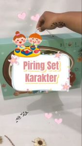 Alat Makan Set Karakter Doraemin & Dinosaurus: Desain Kreatif untuk Anak