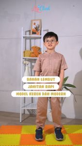 Lily And Clark Setelan Koko Anak Laki-Laki Bahan Berkualitas Warna Coklat Khaki SK04