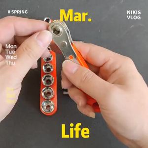 36-Tooth Mini Screwdriver Set 1/4 Right Angled Ratchet with Phillips Slotted Torx Magnetic Bits for Small Space Repair