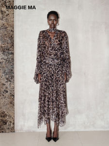 Stylish Vintage Leopard Pattern Shirt and Skirt Set