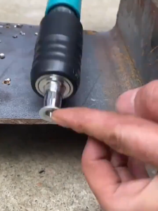 MÁY BẮN ĐINH BÊ TÔNG KHÔNG DÂY ( KÈM PHỤ KIỆN ) TẶNG 50 ĐINH CHỊU TẢI TRỌNG CAO.THI CÔNG TRONG MỌI ĐỊA HÌNH BH 12 tháng