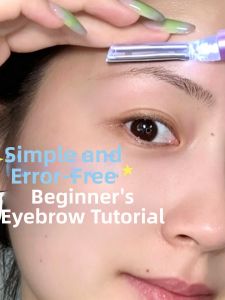 Beginner-friendly Illuminated Eyebrow Razor
