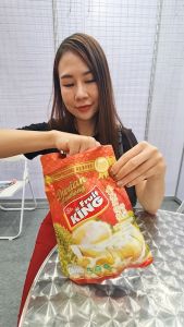 ฟรุ๊ตคิง (Fruit King) ทุเรียนหมอนทองอบกรอบ 100 กรัม