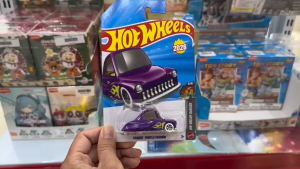 Mô Hình Xe Hot Wheels Tooned Purple Passion - HW Dream Garage 2026 (#148/250 Chính Hãng)