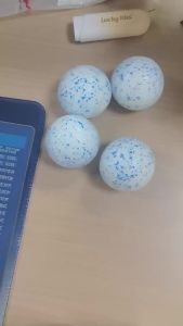 Schylling | Đồ Chơi Bóp Xả Stress NeeDoh Snow Ball Crunch Đồ Chơi Cảm Giác Âm Nhạc Giúp Giảm Căng Thẳng Cho Người Lớn Vui Chơi Cảm Giác Kích Thích Bằng Cách Bóp.