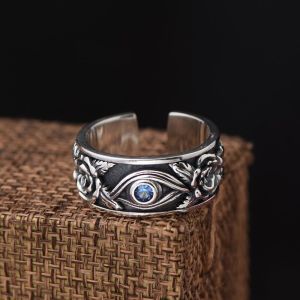 Cincin Elegan Desain Mata Oasis Ukiran Bunga Mawar / Oasis Eye Rose Carving (Adjustable)