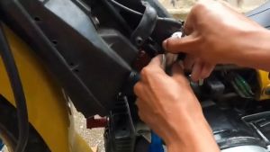 Manipul Jupiter Mx Manipol Karet Intake Intek Yupiter Leher Angsa Sambungan Karbu PE 26 28 PWK PWL PWM 26 28 30 Yamaha Jupiter Mx JupiterMx