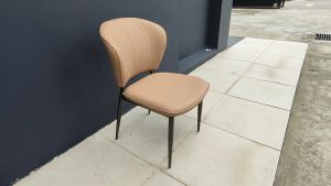 Vesso Soft Curve Chair / Modern Minimalist Leather Chair - FRM0352