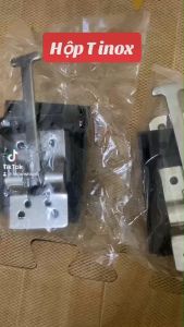 móc cài cửa thùng sau xe tải làm bằng hộp nhựa inox cao cấp