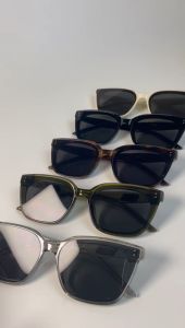 BEST SELLER Kacamata Fashion Wanita / Kacamata Hitam Wanita Fashion TOTE Super & Free Cleaner