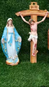 BỘ 3 TƯỢNG ĐỨC MẸ THÁNH GIUSE (áo xanh trắng và nâu) cao 30cm THÁNH GIÁ CHÚA 40CM (COMPOSITE) VÀ KỆ THỜ GỖ THÔNG 40CM