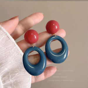 French Vintage Hong Kong Style Circular High-End Womens Earrings Elegant Lightweight Luxury Ear Jewelry Drop Earrings