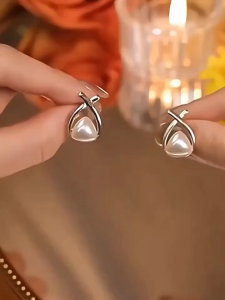 Silver Needle Cross Pearl Earrings 2026 New Tide High Sense Light Luxury Minority Design Sense Earrings Female