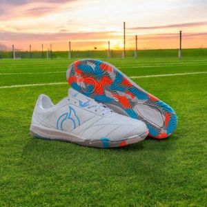 sepatu futsal Ortuseight Crusher V2
