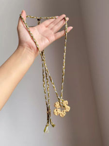 Retro Woven Hibiscus Pendant Necklace Womens Fashion Unique Design Clavicle Chain Multi-Color Fresh out Holiday Style