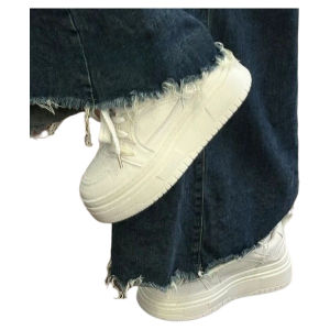 Womens Thick Bottom Flat Casual Shoes Original Design Versatile White Sneakers Korean Style Cross Buckle round Toe Rubber Sole