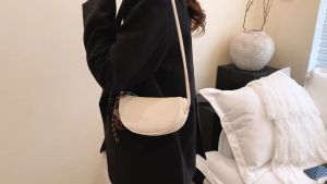 Grosir import jakarta Aff Tas Kamandaier 3007 Free paper bag + Certificate Tas Selempang Wanita Import Fashion