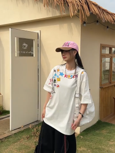 T-Shirt Wanita Lengan Pendek Desain Streetwear - Motif Tulisan Tangan Eksklusif & Huruf Keren 2025