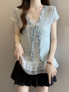 Bộ Áo Blouse V-Neck Voan Xếp Ly và Vest Phong Cách Pháp