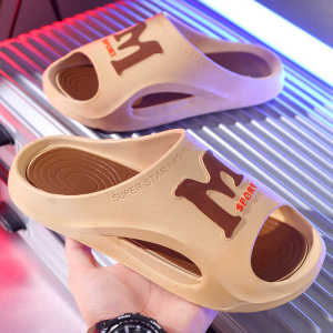 Mens Summer Outdoor Slip-On Slippers Thick Bottom Bathroom Anti-Slip Comfortable Home Indoor Slippers Trendy Korean Style PVC Material