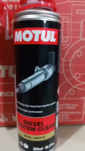 Phụ gia vệ sinh hệ thống nhiên liệu xe Ôtô XĂNG- FUEL SYSTEM CLEAN AUTO 300mll Hàng chính hãng Motul 100% (Chai 300ML)