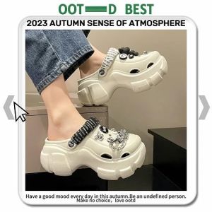 NQshop เข้าใหม่สดๆร้อนๆ รองเท้าหัวโตแฟชั่น งานสวย ทรงดี ราคาสุดคุ้ม รุ่นนี้มีมาให้เลือกถึง 3 สี ยางดี คุณภาพเวอร์ พร้อมตัวติดสุดน่ารัก อยากได้จิ้มตะกร้าเลย