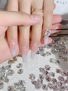 28 viên đá  mix khối sẵn nails charm đá cao cấp