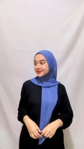 BARU !!! Kerudung Segitiga Instan Jersey Oval Murah Kekinian Terbaru 2023 / Jilbab Instant Wanita Langsung Slup / Hijab Daily Dewasa Anti Ribet