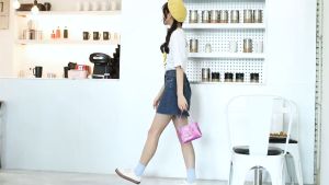 Pink black green  Exquisite girls must have mobile phone bag shoulder bag with their own small items too like