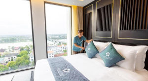 Bộ Chăn Ga Gối 7 Món Tiêu Chuẩn Resort 5 Sao DADA - Chất Liệu Vải Lụa Satin Mềm Mịn Mát Sang Trọng - Full Size