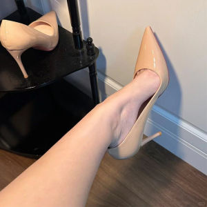 ฤดูใบไม้ผลิ ฤดูใบไม้ร่วง สีนู้ด รองเท้าส้นสูงสีหัวแหลมส้นบางไม่ลื่น ทันสมัย รองเท้าเดี่ยวอเนกประสงค์ที่สะดวกสบาย