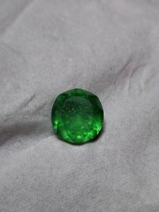 Batu Zamrud Kalimantan Asli