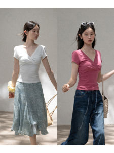 Cantonstory | Slimming V-neck Fitted Short Sleeve T-shirt