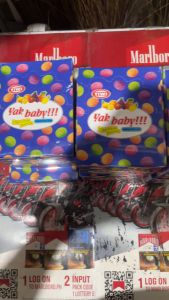 Tiwi Yak Baby Box Sour Chewy Candy (12pieces)