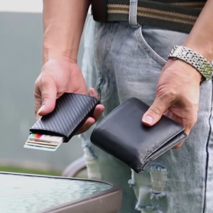 กระเป๋าสตางค์ที่ใส่บัตรปิดกั้น RFID  กันขโมย สไลด์บัตรง่าย น้ำหนักเบา ใส่บัตรได้อัตโนมัติ